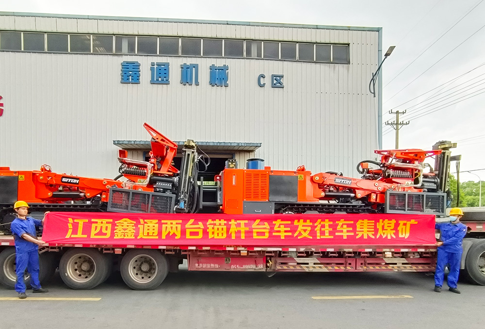 地下采矿装备，，，，，隧道凿岩台车，，，，，掘进钻车，，，，，地下工程设备案例-HJC黄金城--官网-HJC黄金城机械_掘进凿岩台车_混凝土湿喷台车_扒渣机-HJC黄金城