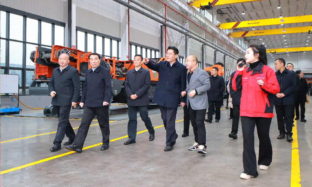 HJC黄金城机械，，，，，江西HJC黄金城，，，，，HJC黄金城简介-HJC黄金城--官网-HJC黄金城机械_掘进凿岩台车_混凝土湿喷台车_扒渣机-HJC黄金城