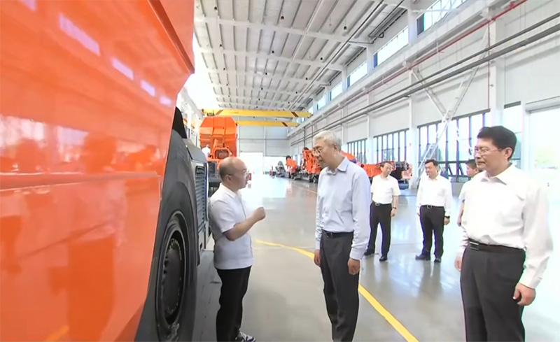 HJC黄金城动态，，，，，，2024年新闻案例，，，，，，售后培训服务-HJC黄金城--官网-HJC黄金城机械_掘进凿岩台车_混凝土湿喷台车_扒渣机-HJC黄金城