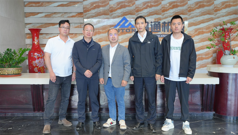 HJC黄金城动态，，2024年新闻案例，，售后培训服务-HJC黄金城--官网-HJC黄金城机械_掘进凿岩台车_混凝土湿喷台车_扒渣机-HJC黄金城