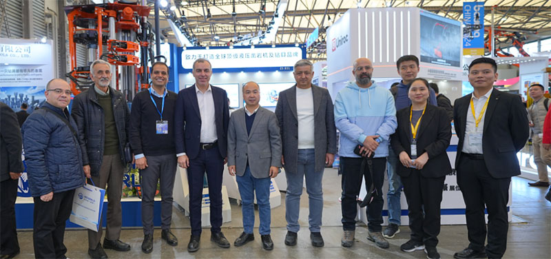 HJC黄金城动态，，，，2024年新闻案例，，，，售后培训服务-HJC黄金城--官网-HJC黄金城机械_掘进凿岩台车_混凝土湿喷台车_扒渣机-HJC黄金城