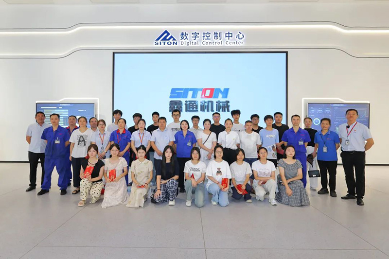 HJC黄金城动态，，，，，2024年新闻案例，，，，，售后培训服务-HJC黄金城--官网-HJC黄金城机械_掘进凿岩台车_混凝土湿喷台车_扒渣机-HJC黄金城